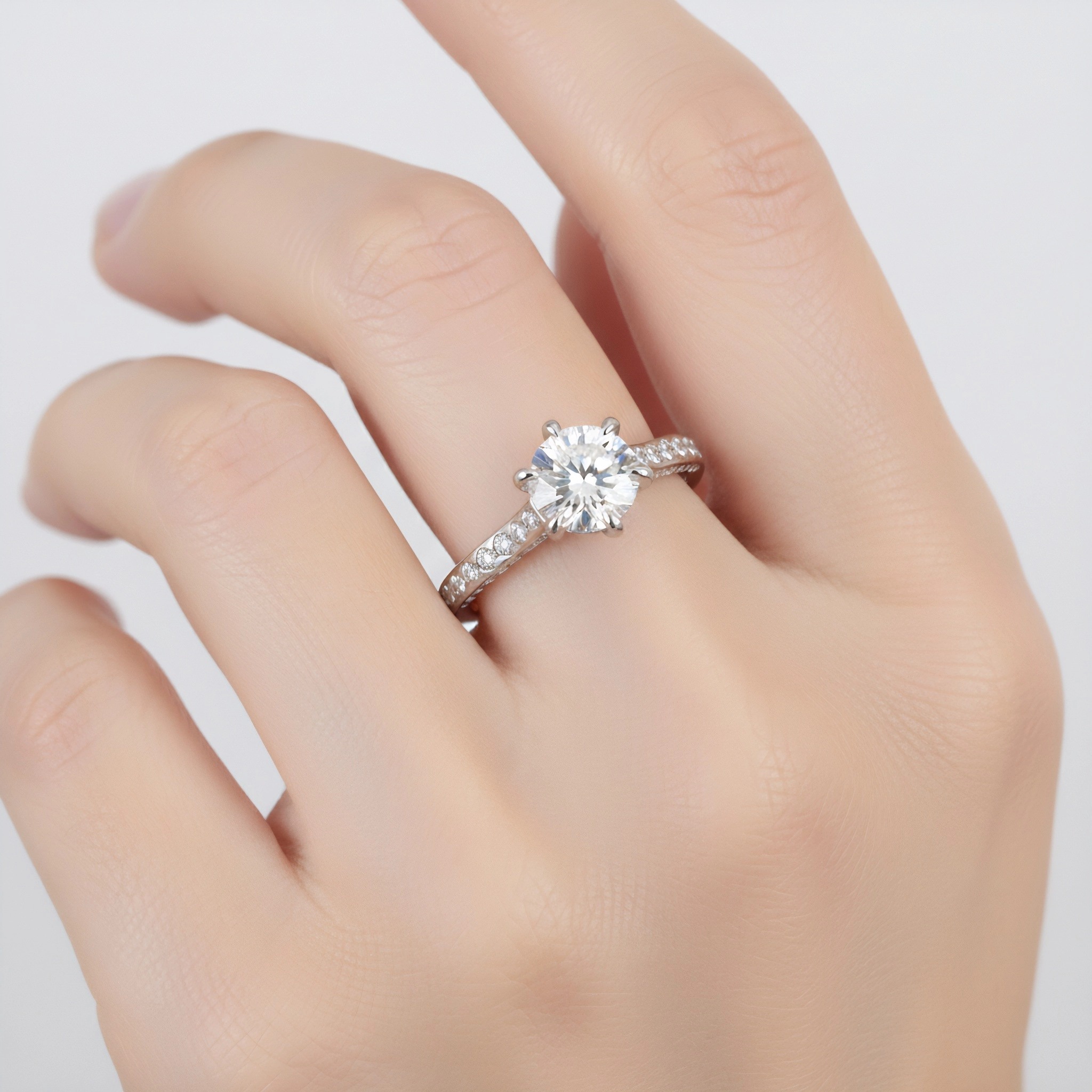 1ct Round Cut Diamond Ring in 18K White Gold